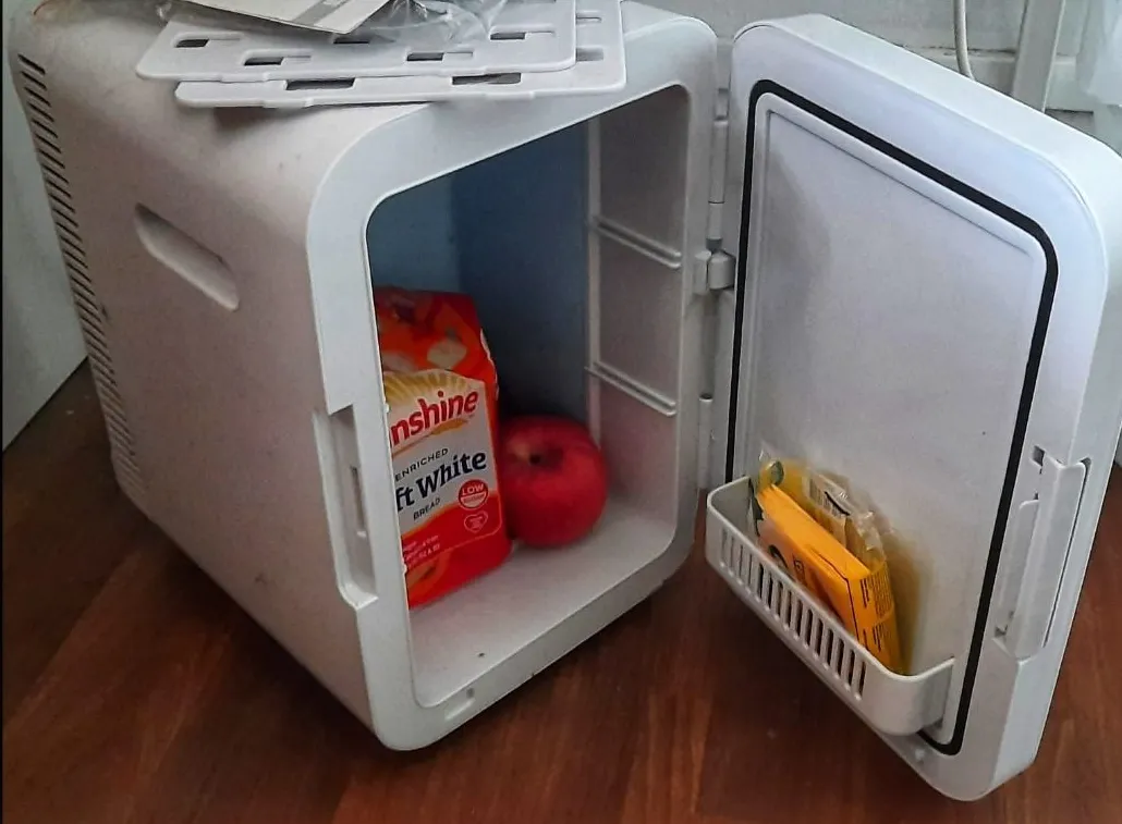 28 x 44 x 34cm 20L Car Mini Refrigerator Fridge Freezer Q-26