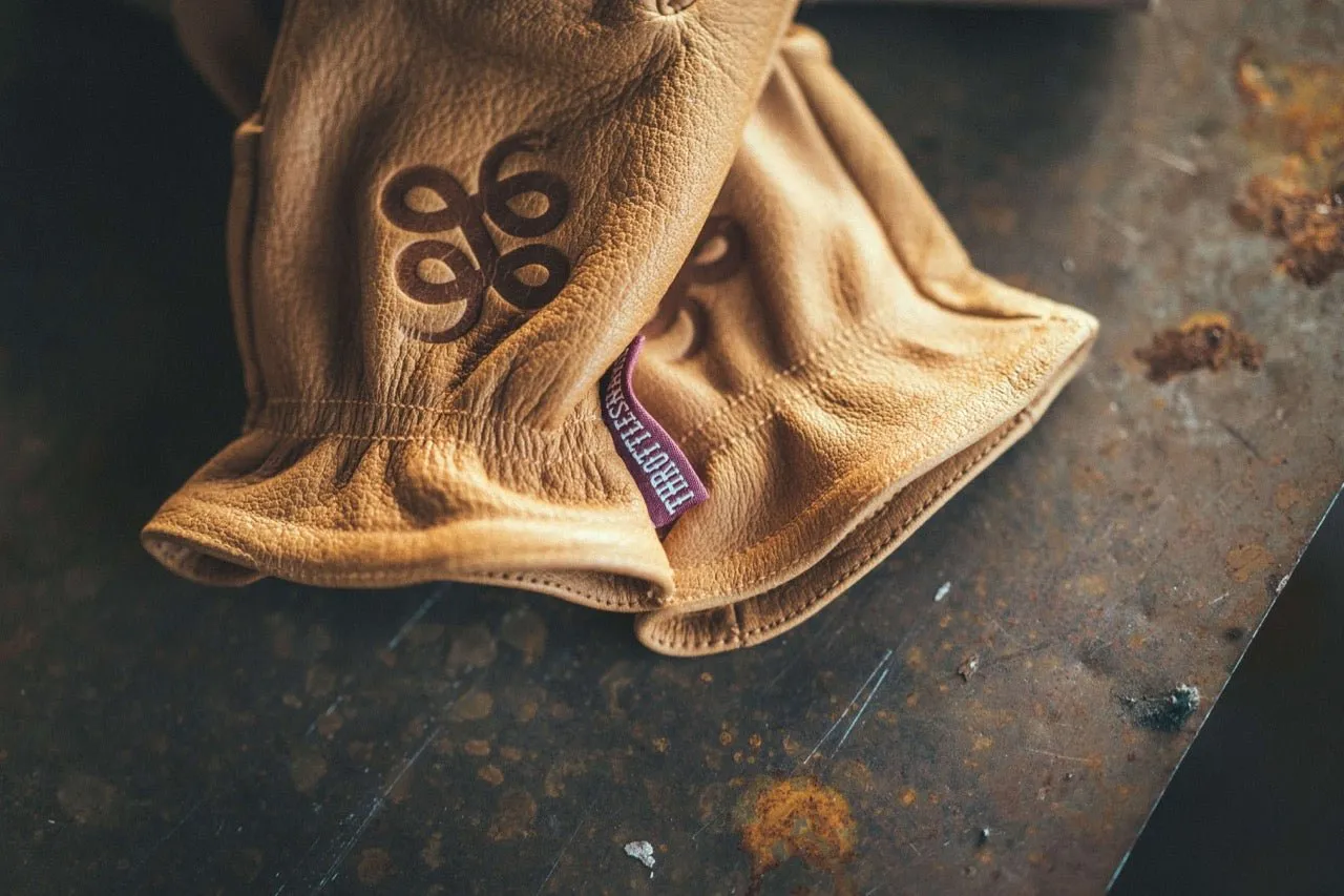 Camel Brown Buffalo Gloves † Road Roamer