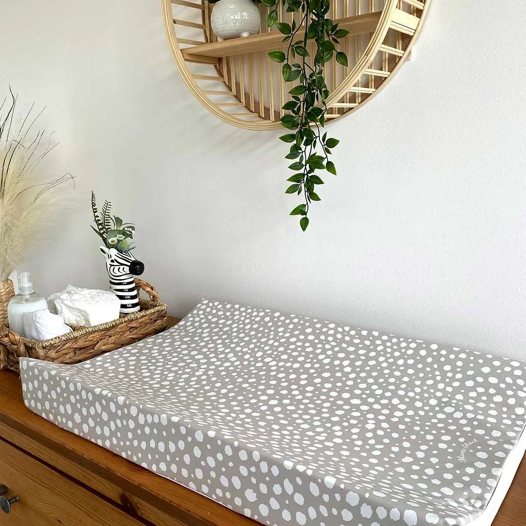 Mama Shack Anti Roll Changing Mat - Taupe Spotty