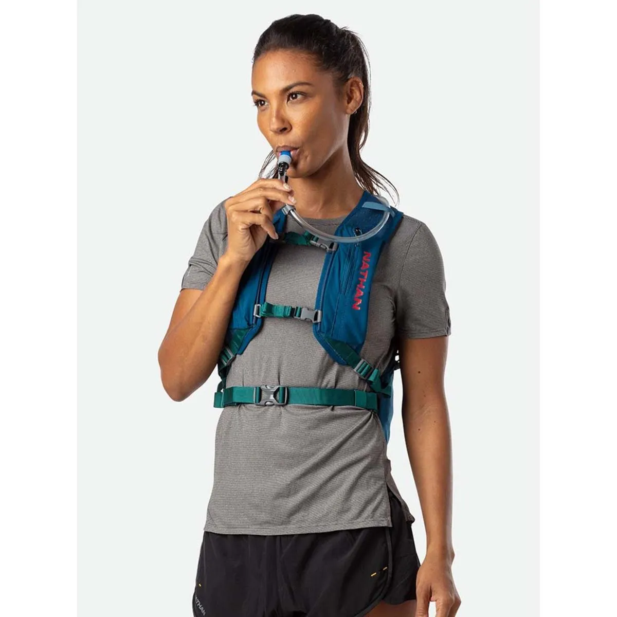 Nathan Unisex Crossover 15 Liter Hydration Pack